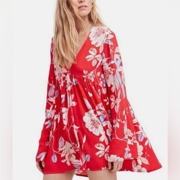 Free People Tops - Free People Bella Floral Tunic Top Red White Long Sleeve V-Neck Boho Size S